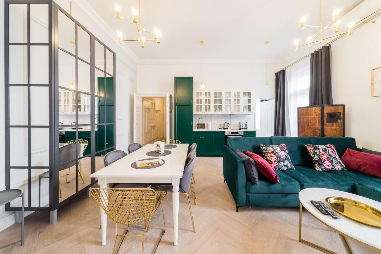 Апартаменти Deluxe Old Town Sw. Krzyza Wawelofts Краків