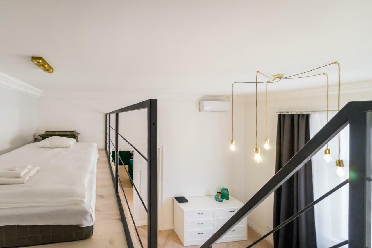 Deluxe Old Town Sw. Krzyza Wawelofts Апартаменти