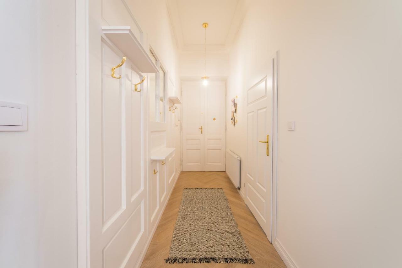 Deluxe Old Town Sw. Krzyza Wawelofts Апартаменти *